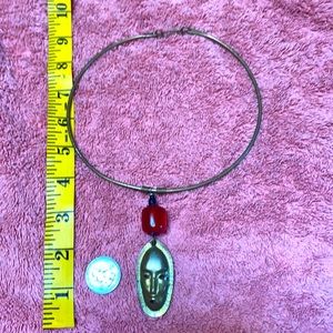 Vintage face pendant choker 😍